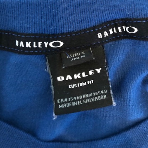 Three pack Oakley T-Shirts Green Red Blue Men’s S - Picture 5 of 7